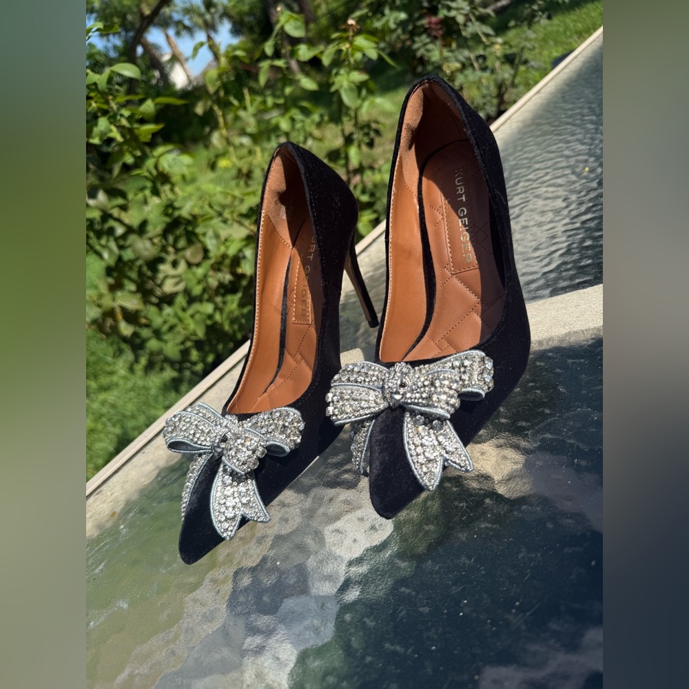 Elegant Kurt Geiger Silver and Black Heels with Sparkling Bow